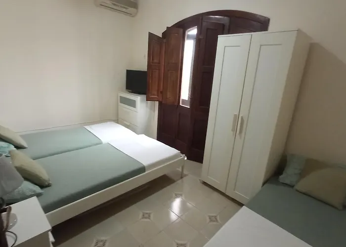 Cosy Bedroom Near Gzira
